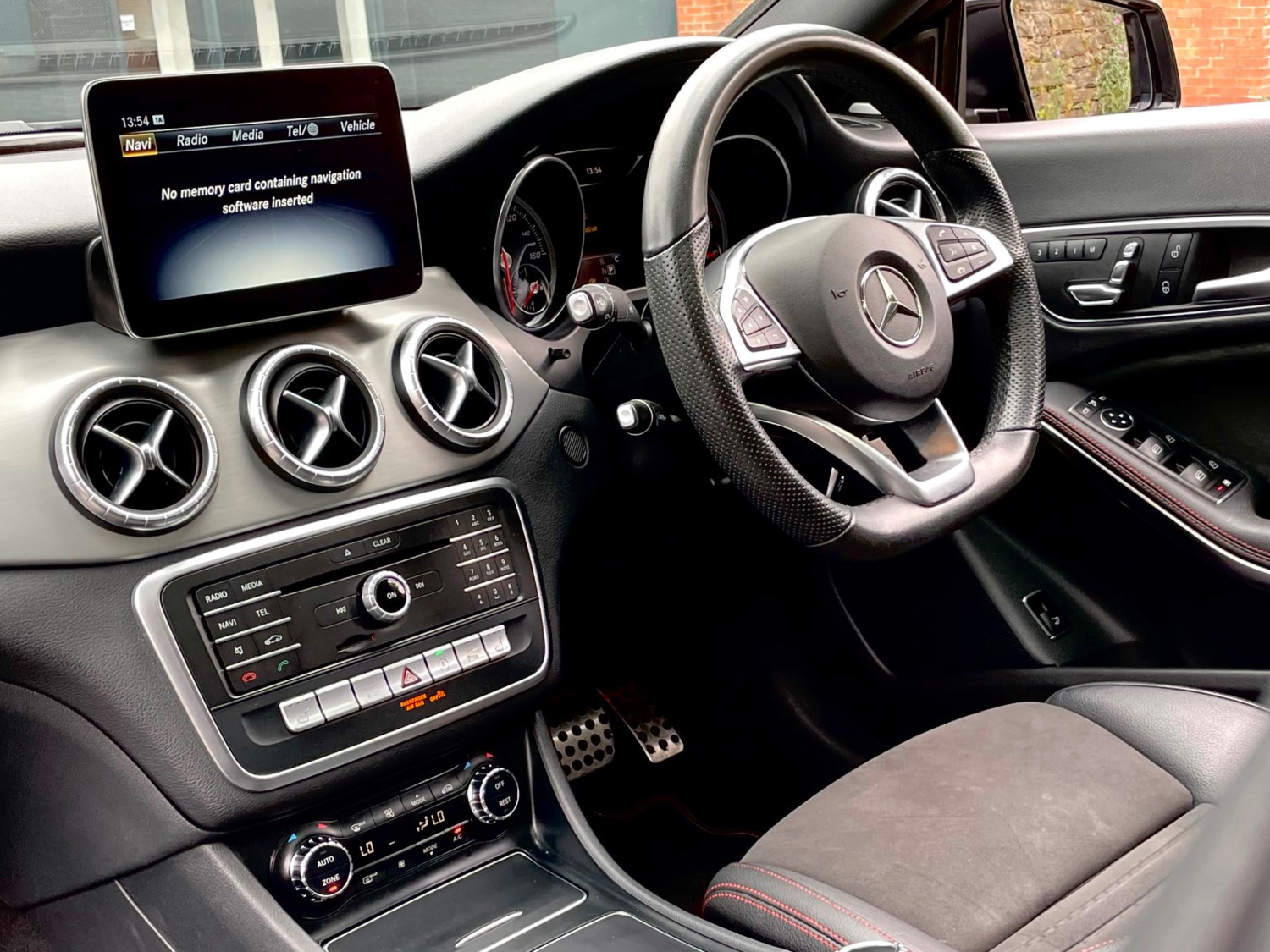 Mercedes-Benz CLA Listing Image