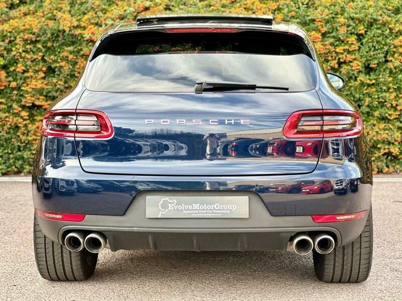 Porsche Macan Listing Image