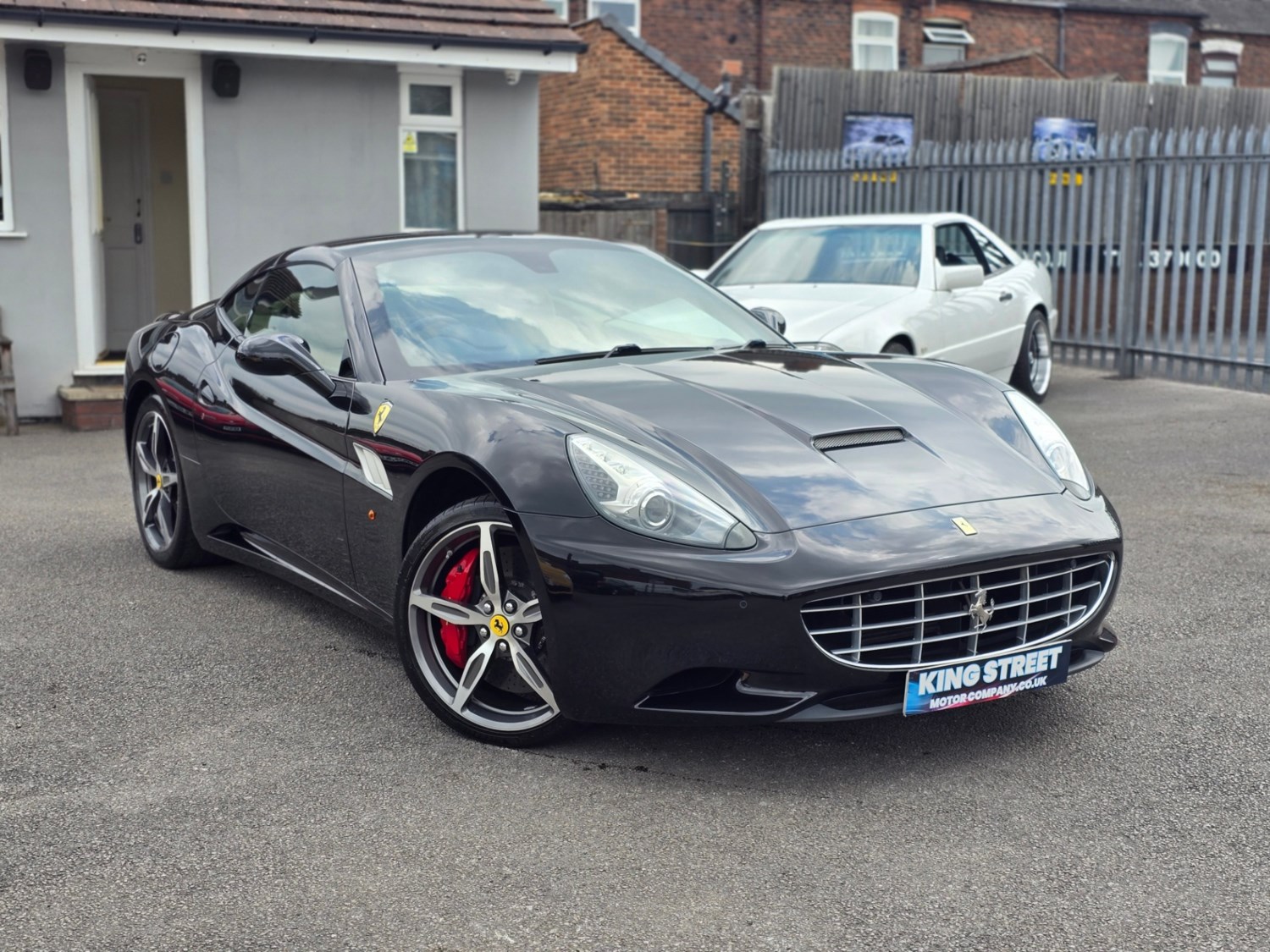 Ferrari California Listing Image