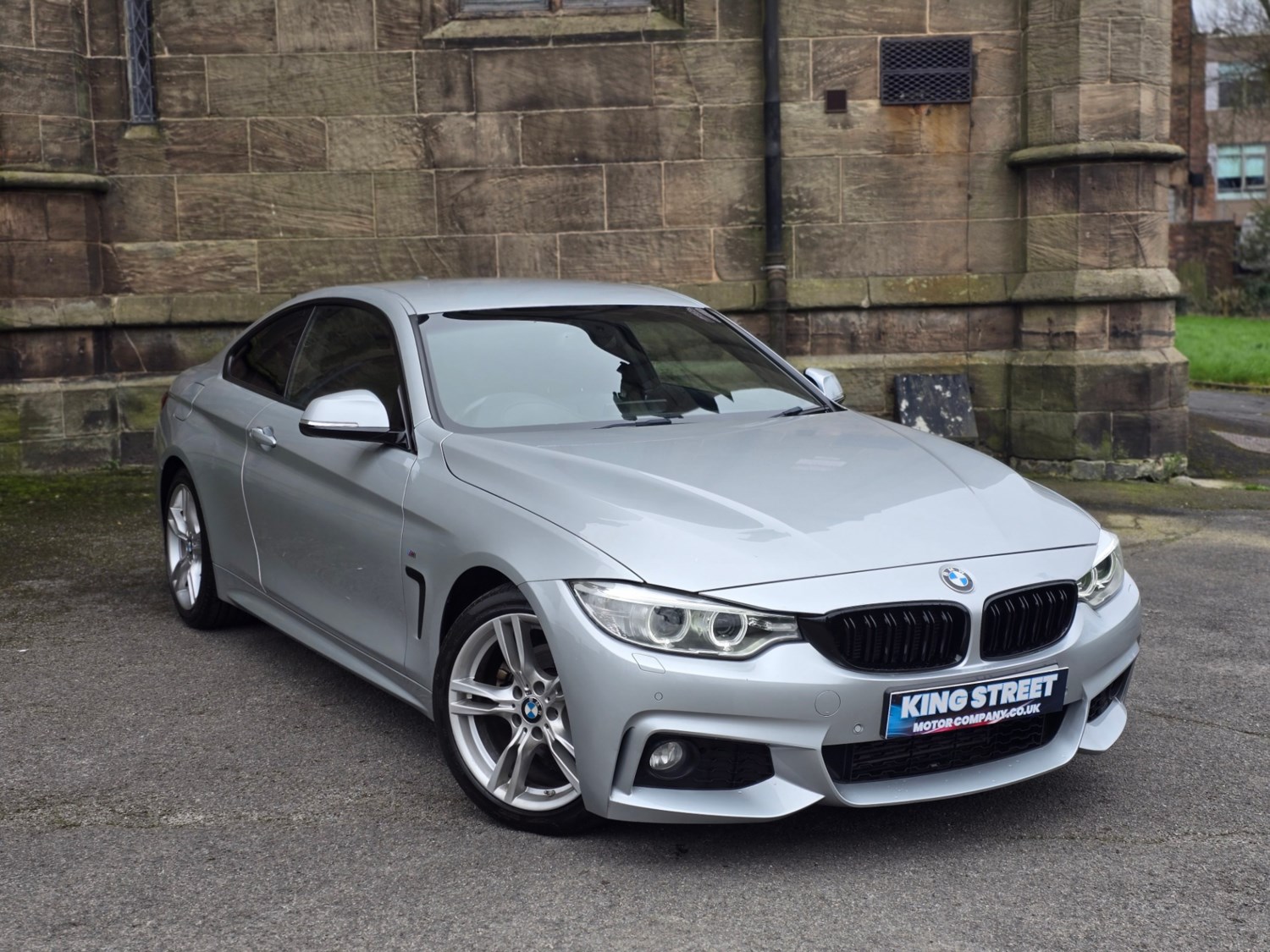 BMW 4 Series Listing Image