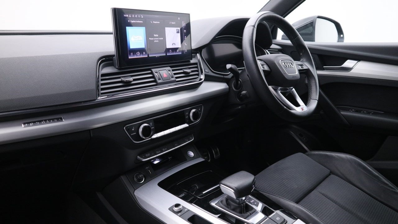 Audi Q5 Listing Image