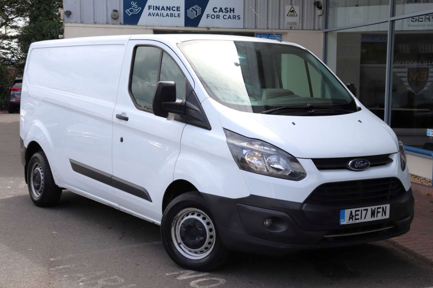 Ford Transit Custom Listing Image