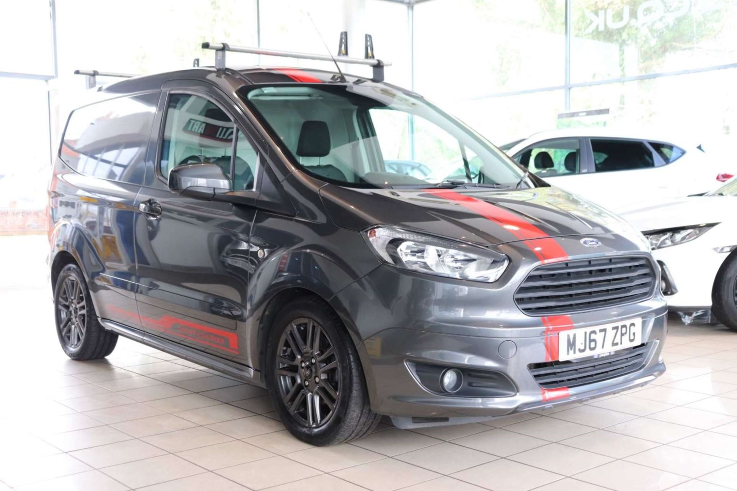 Ford Transit Courier Listing Image