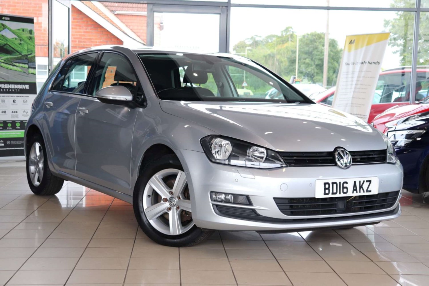 Volkswagen Golf Listing Image