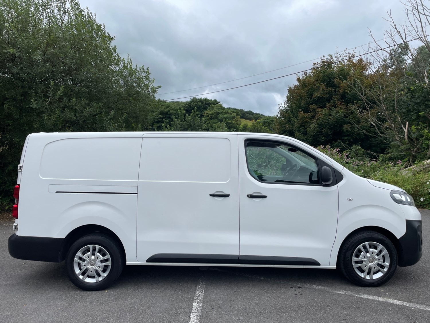 Vauxhall Vivaro Listing Image