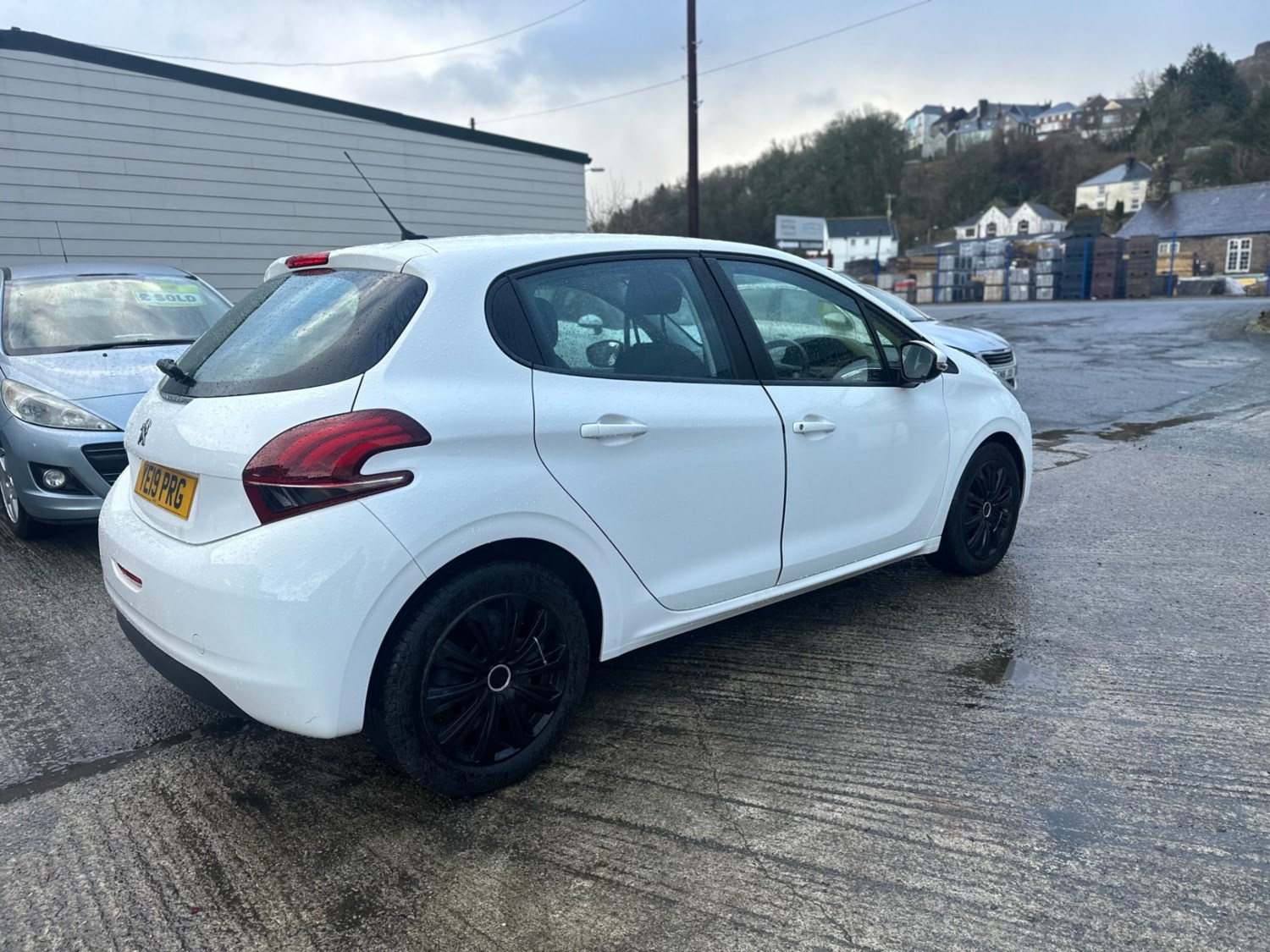 2019 (19) Peugeot 208 1.5 BlueHDi Active 5dr [5 Speed] For Sale In Launceston, Cornwall