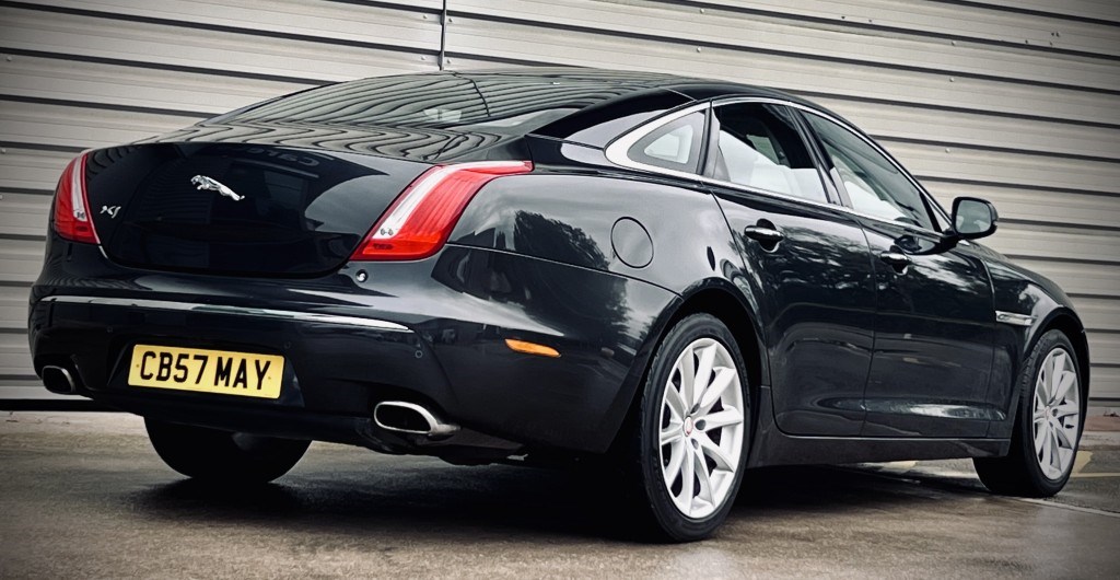 Jaguar XJ Listing Image