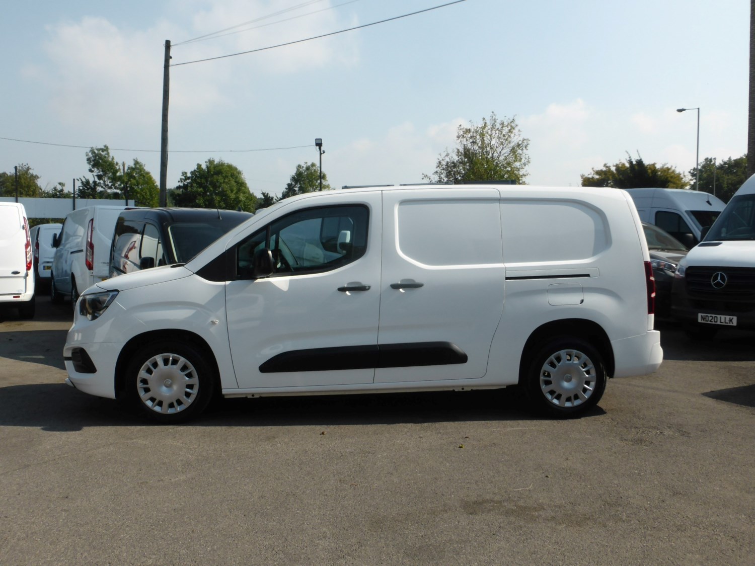 Vauxhall Combo Listing Image