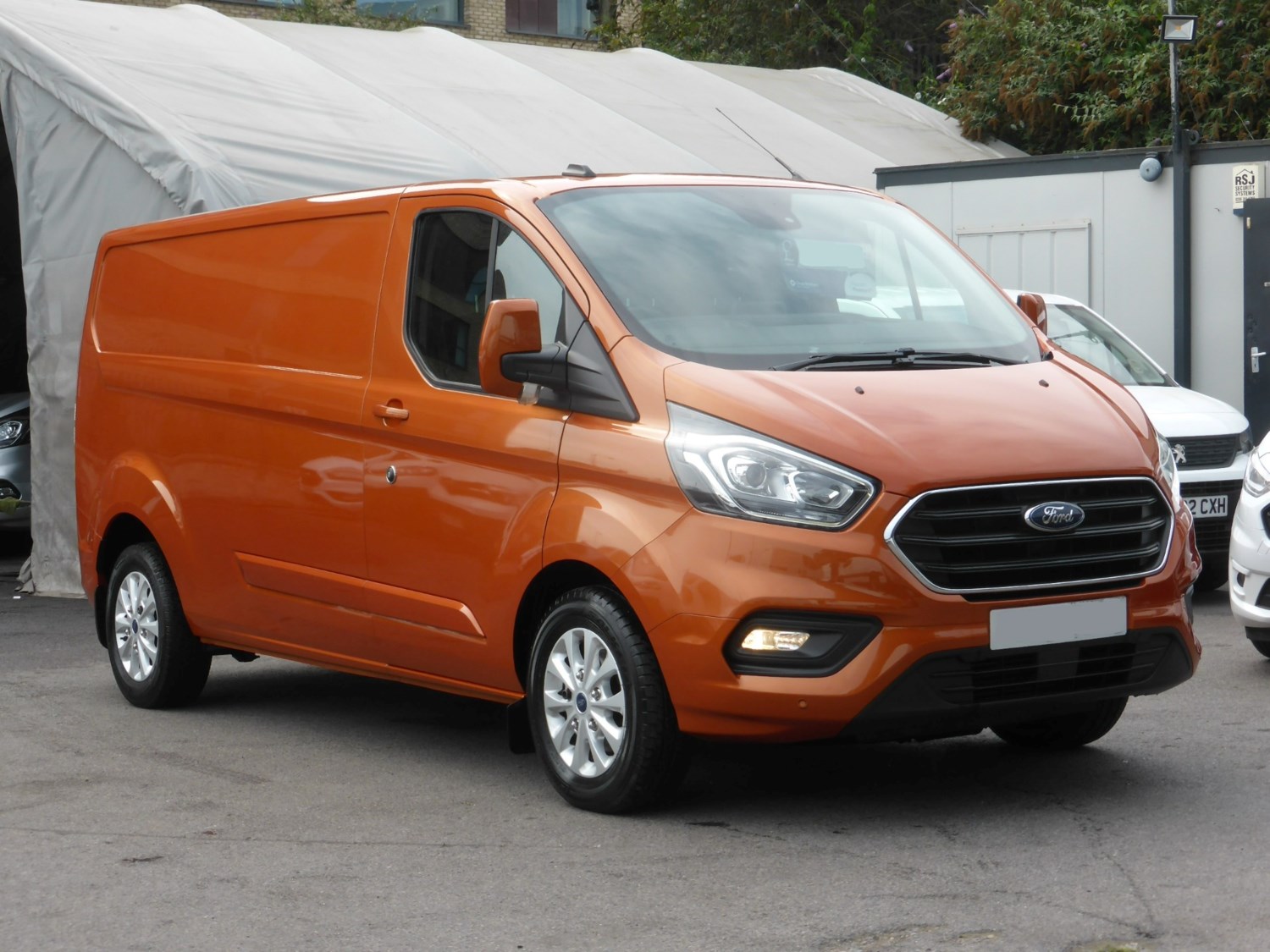 Ford Transit Custom Listing Image