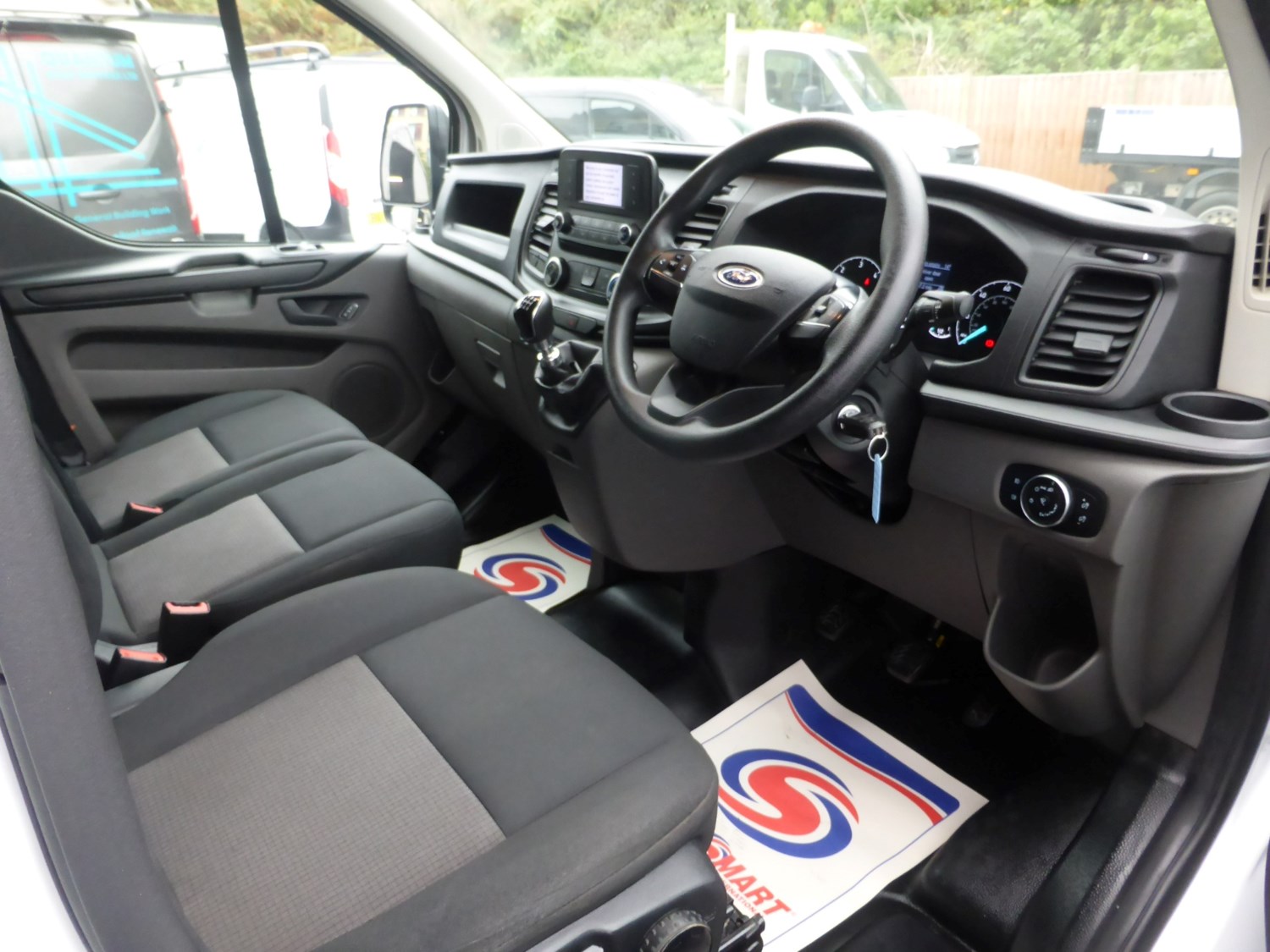 Ford Transit Custom Listing Image