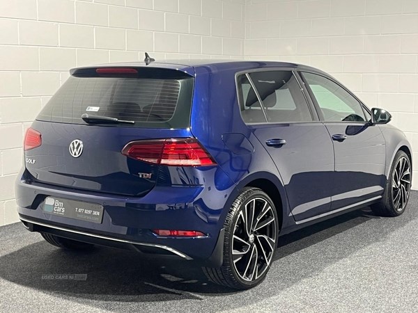 Volkswagen Golf Listing Image