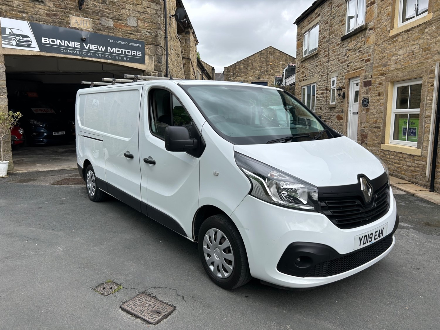 Renault Trafic Listing Image