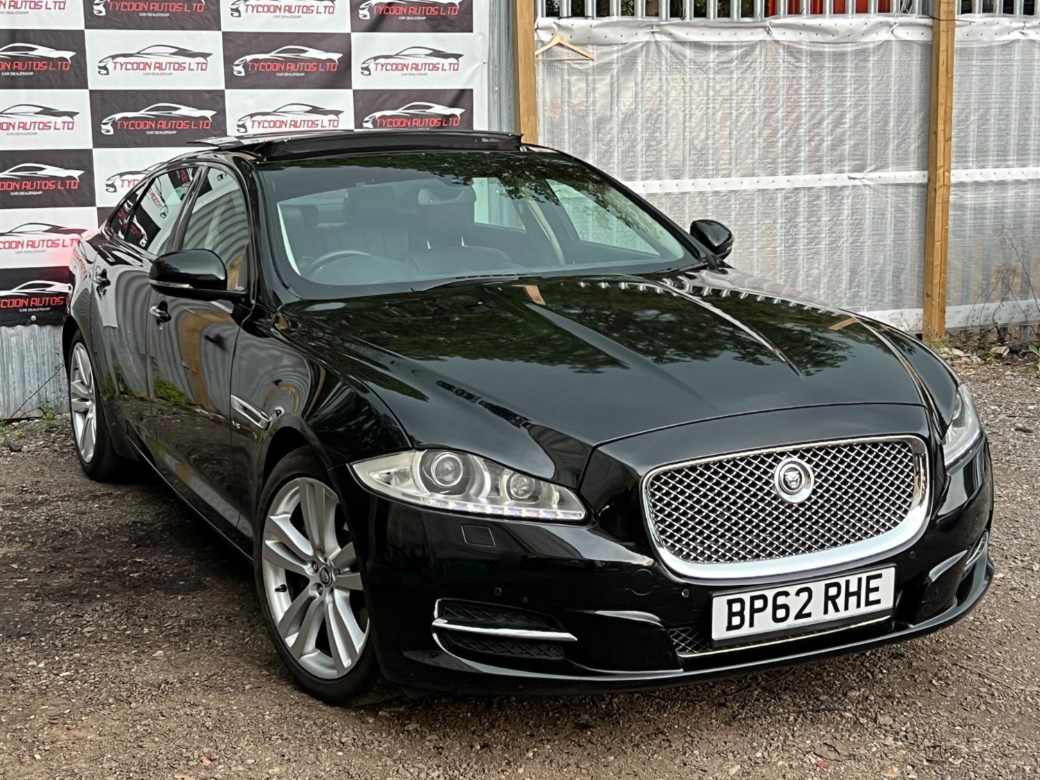 Jaguar XJ Listing Image