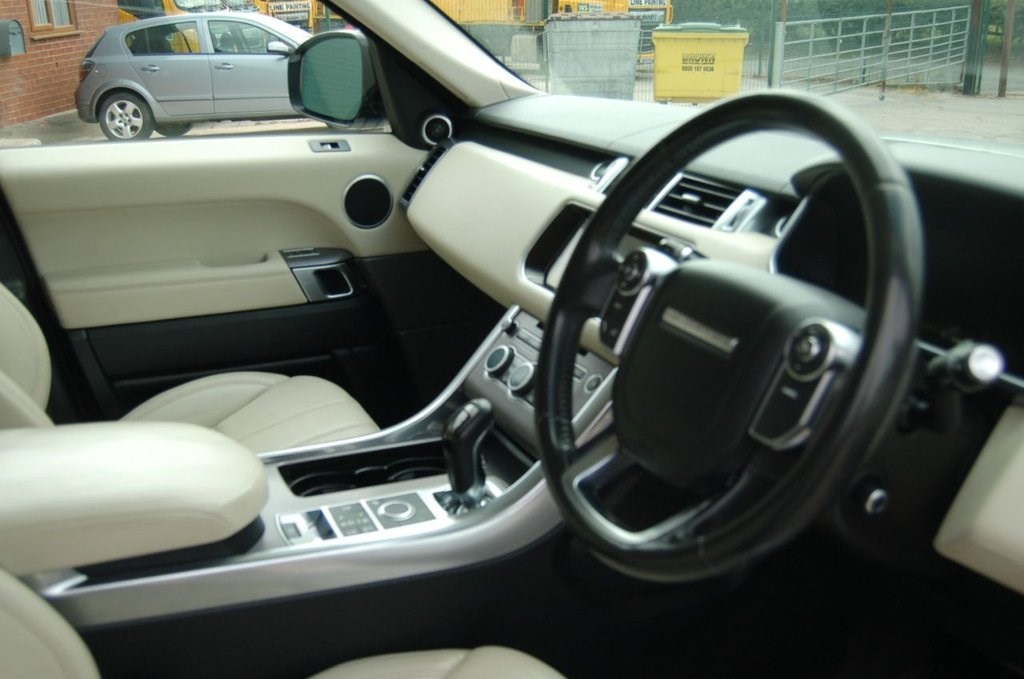 Land Rover Range Rover Sport Listing Image