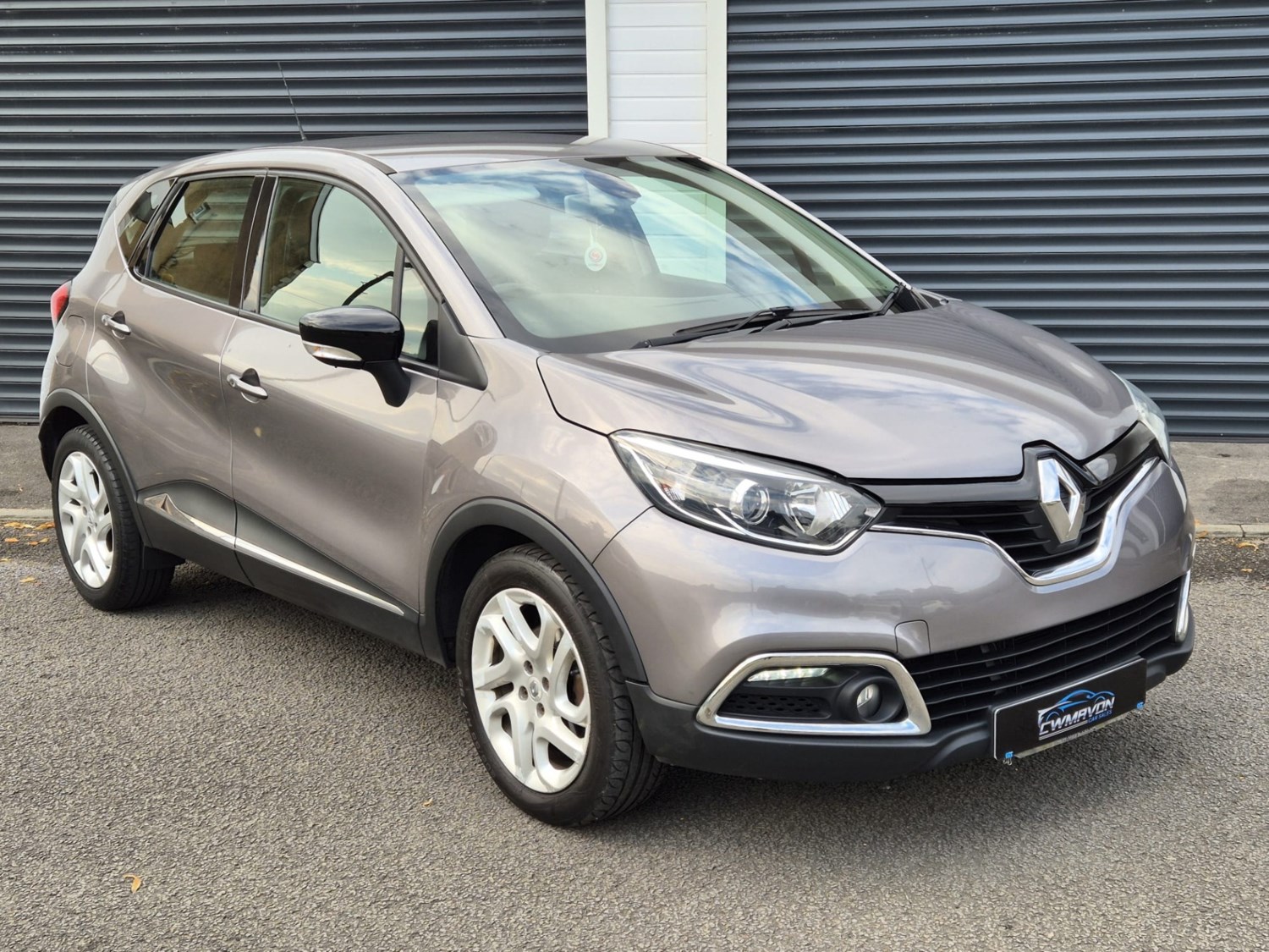 Renault Captur Listing Image