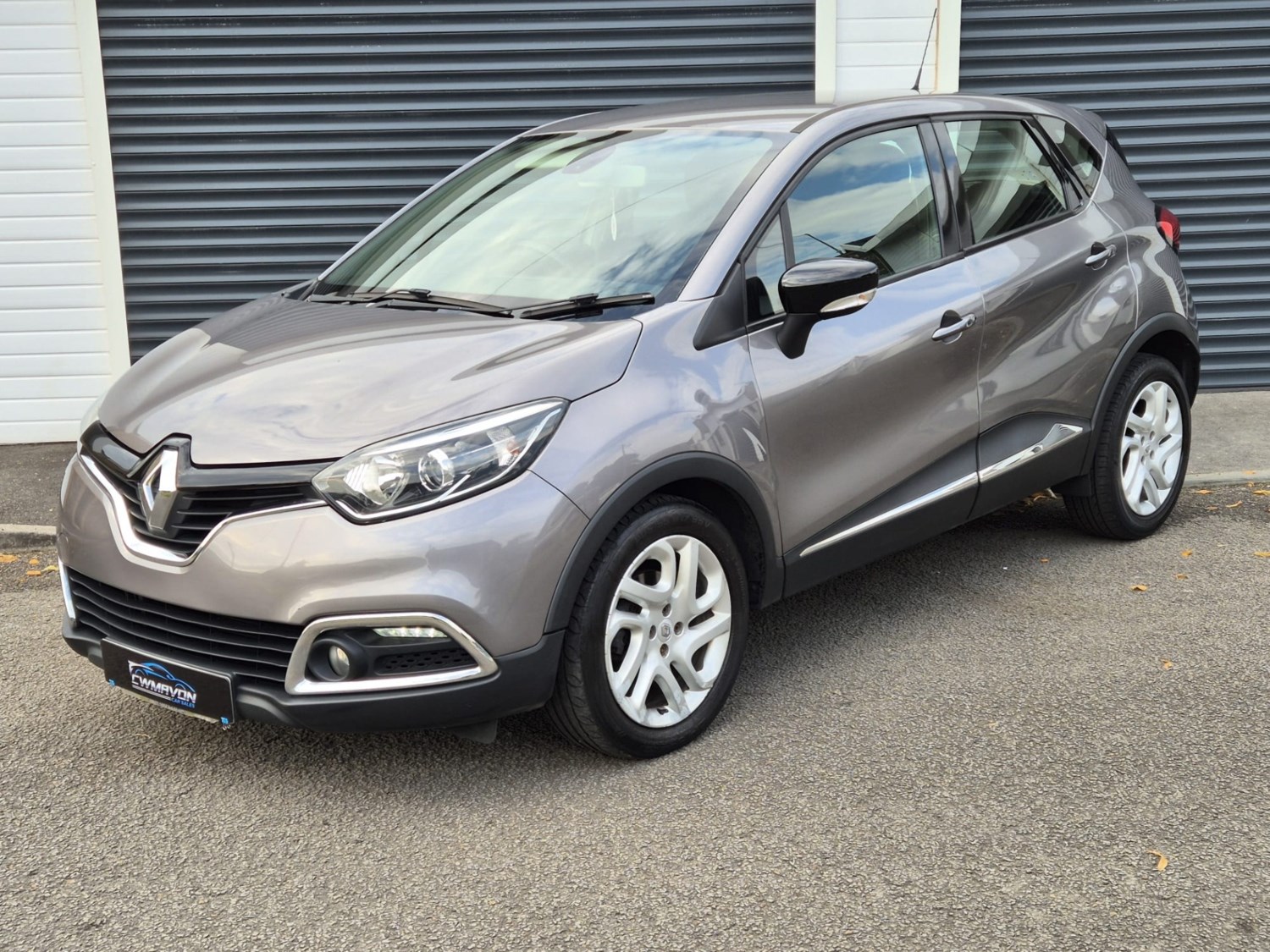 Renault Captur Listing Image