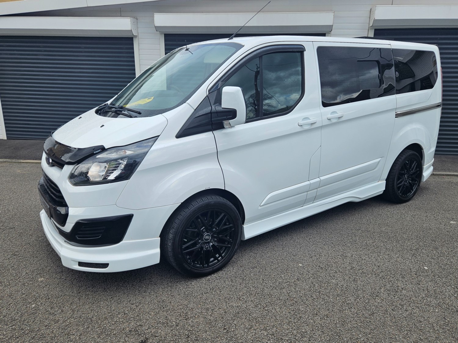 Ford Transit Custom Listing Image