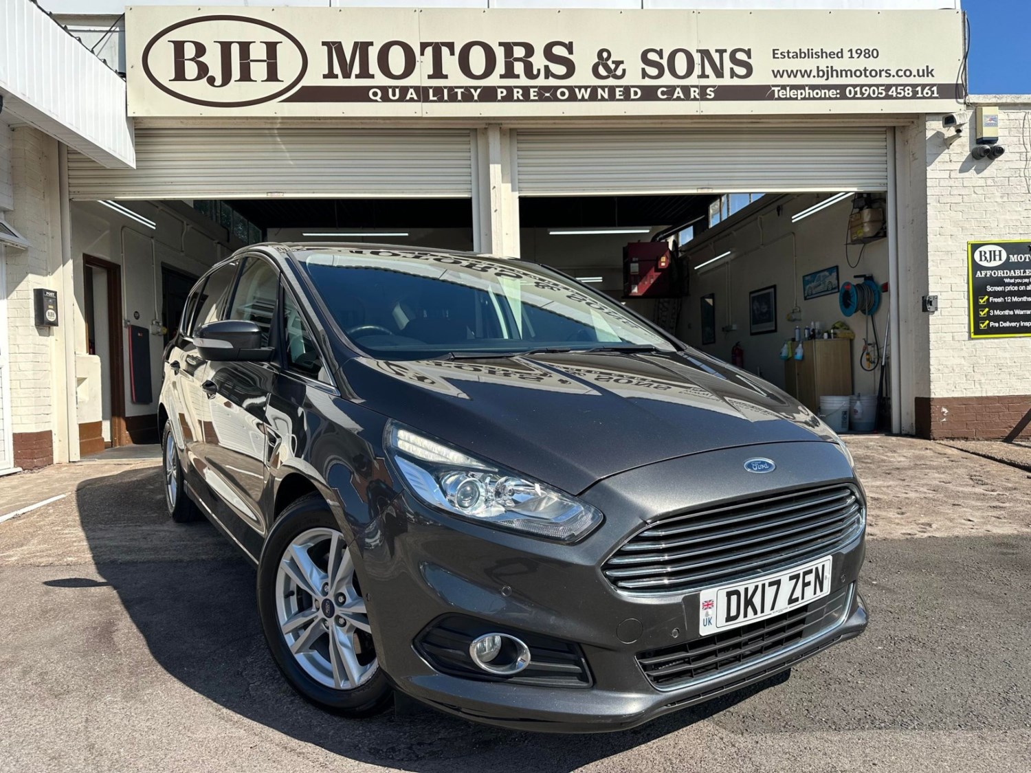 Ford S-Max Listing Image