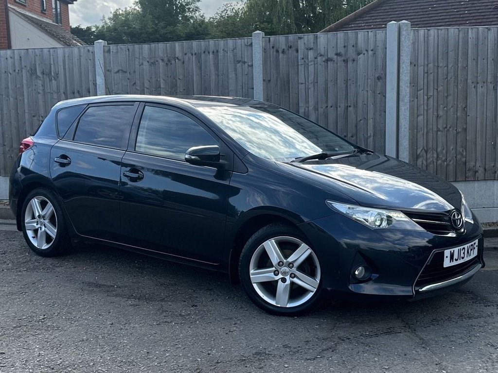 Toyota Auris Listing Image