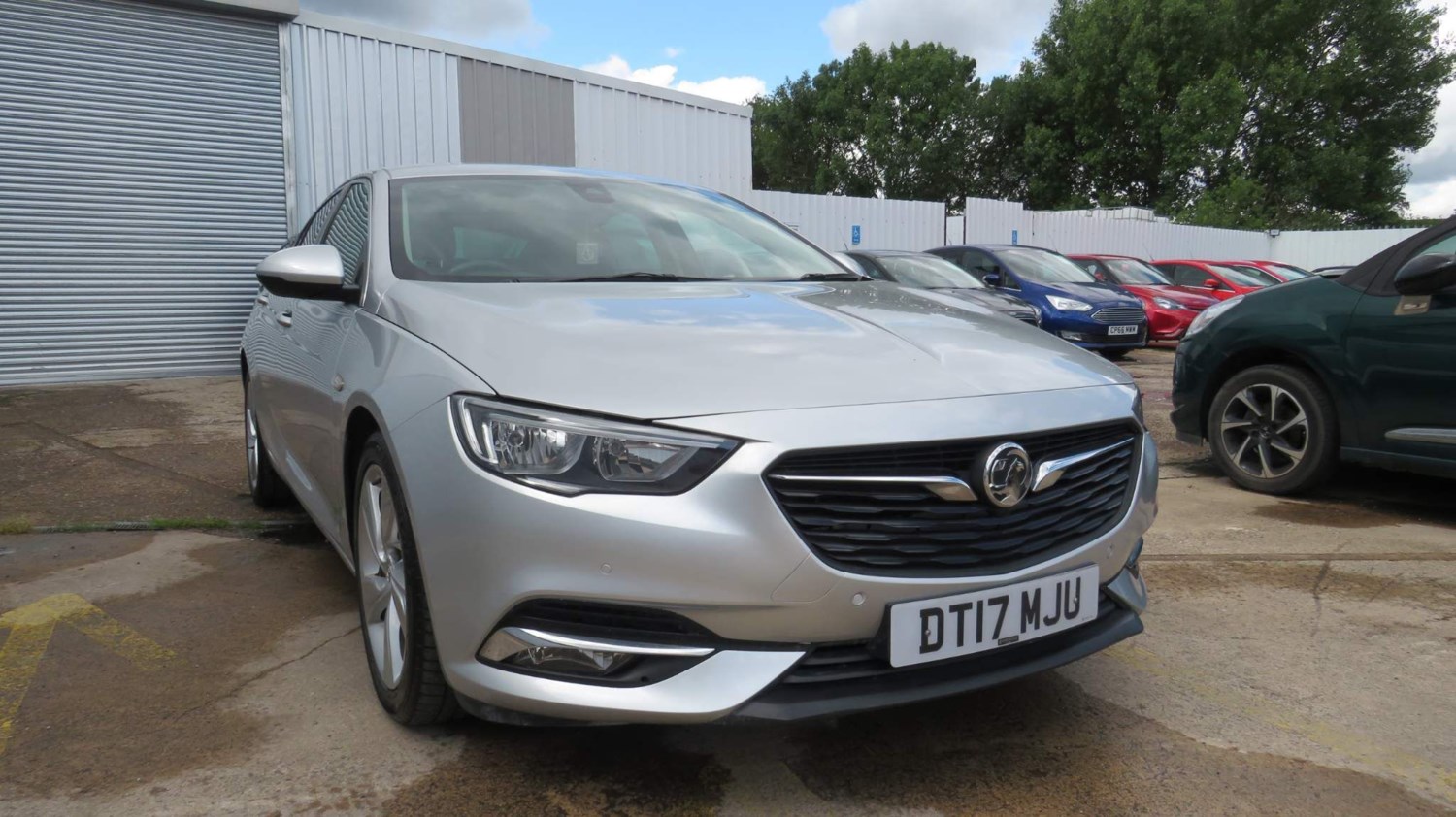 Vauxhall Insignia Listing Image