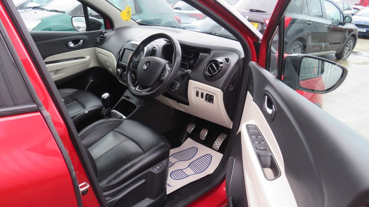 Renault Captur Listing Image