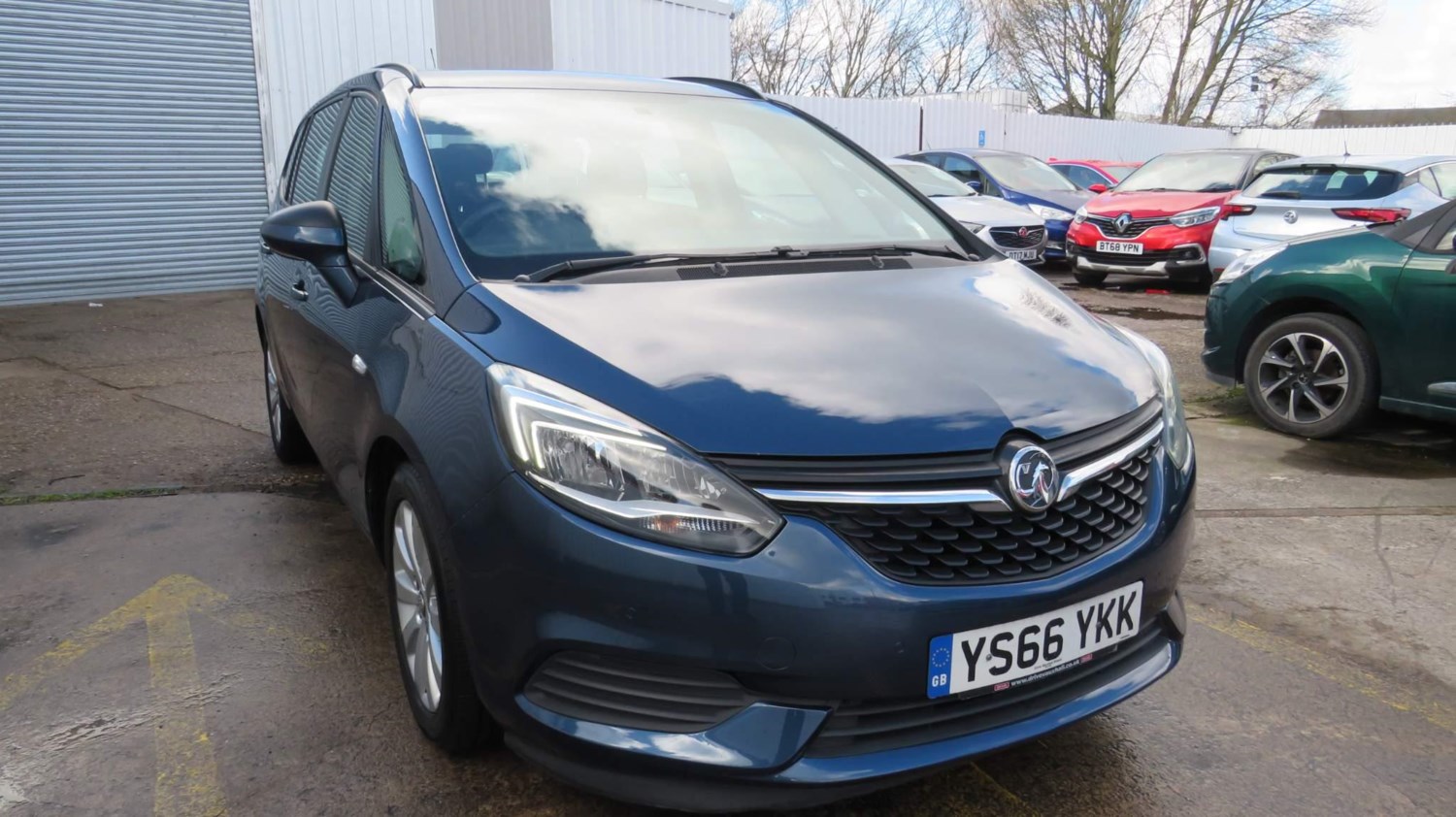 Vauxhall Zafira Tourer Listing Image