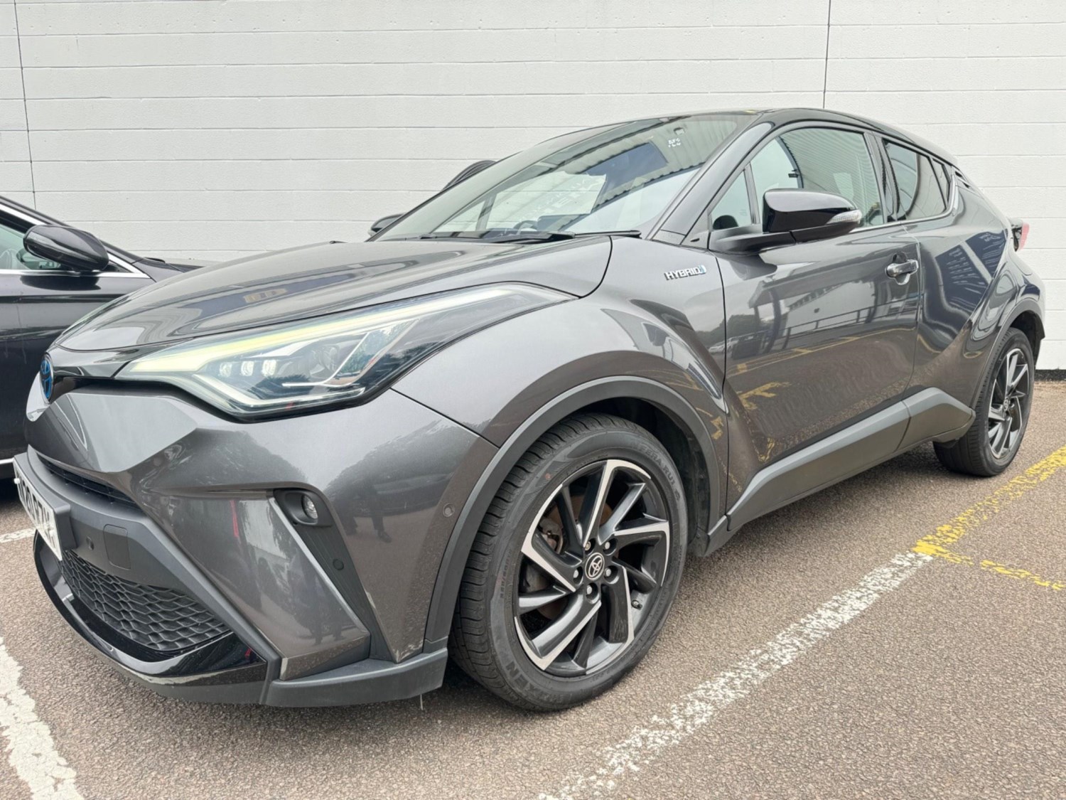 Toyota C-HR Listing Image