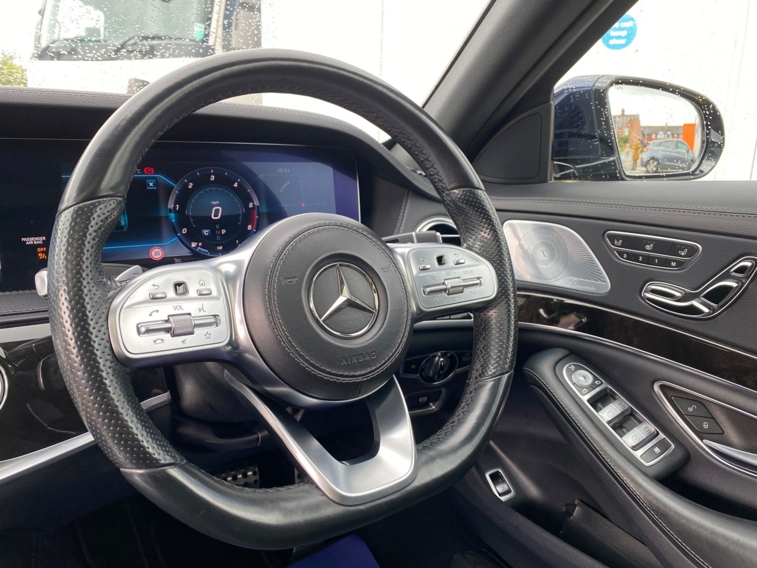 Mercedes-Benz S-Class Listing Image