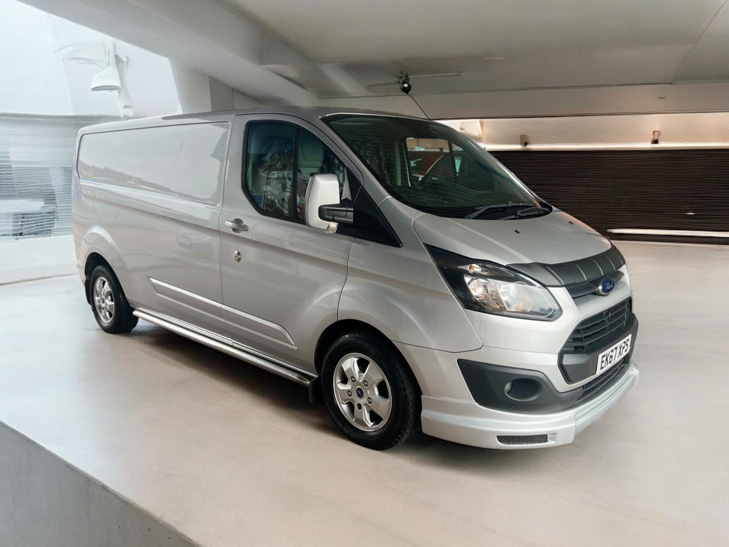 Ford Transit Custom Listing Image