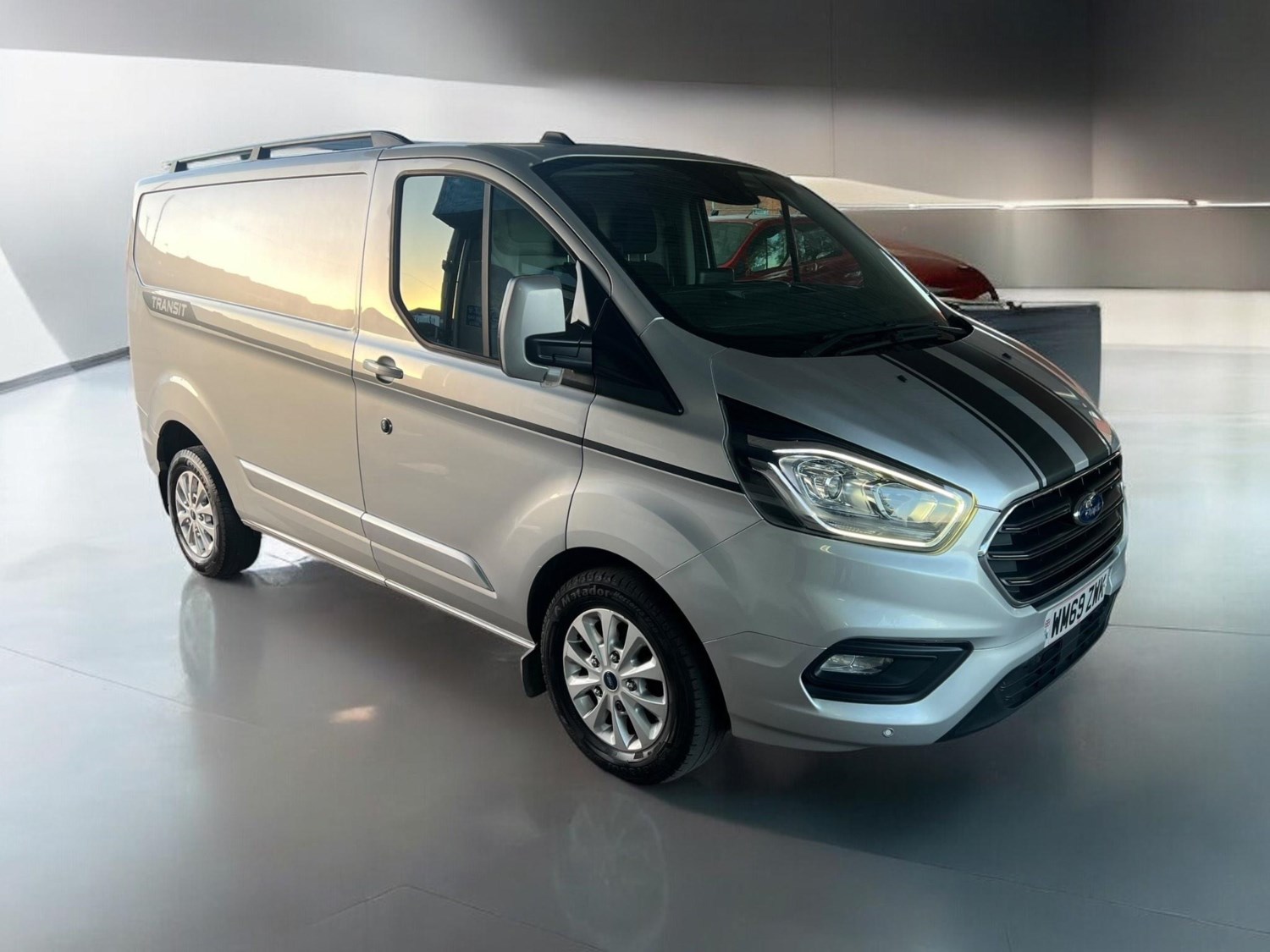 Ford Transit Custom Listing Image