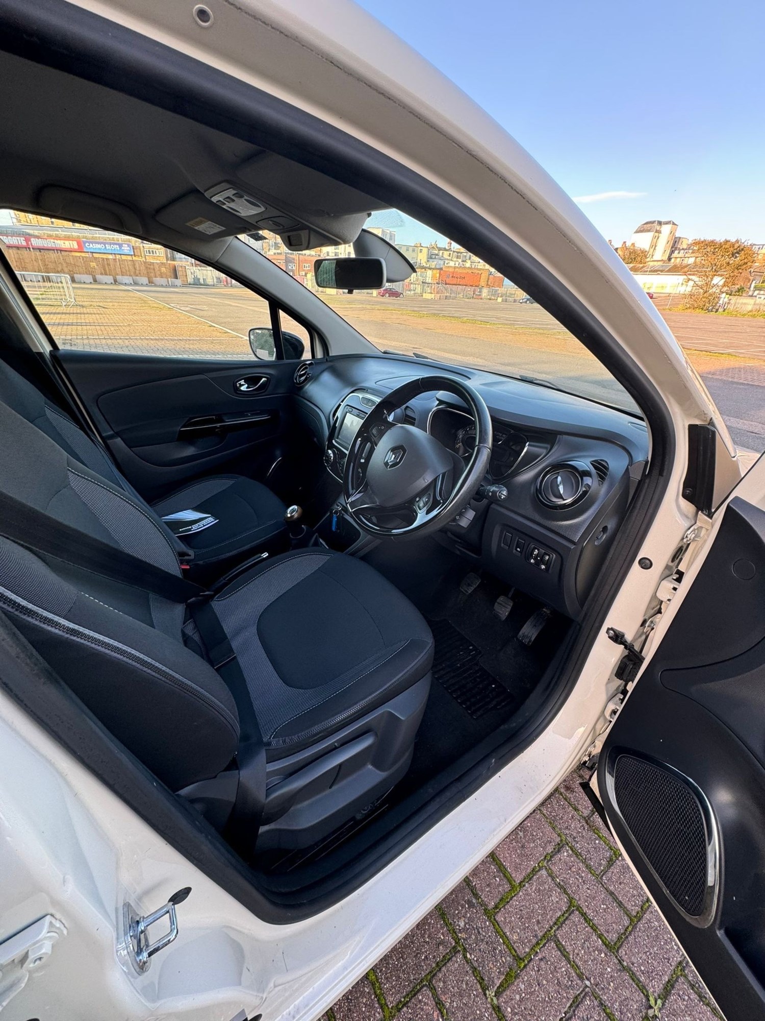 Renault Captur Listing Image