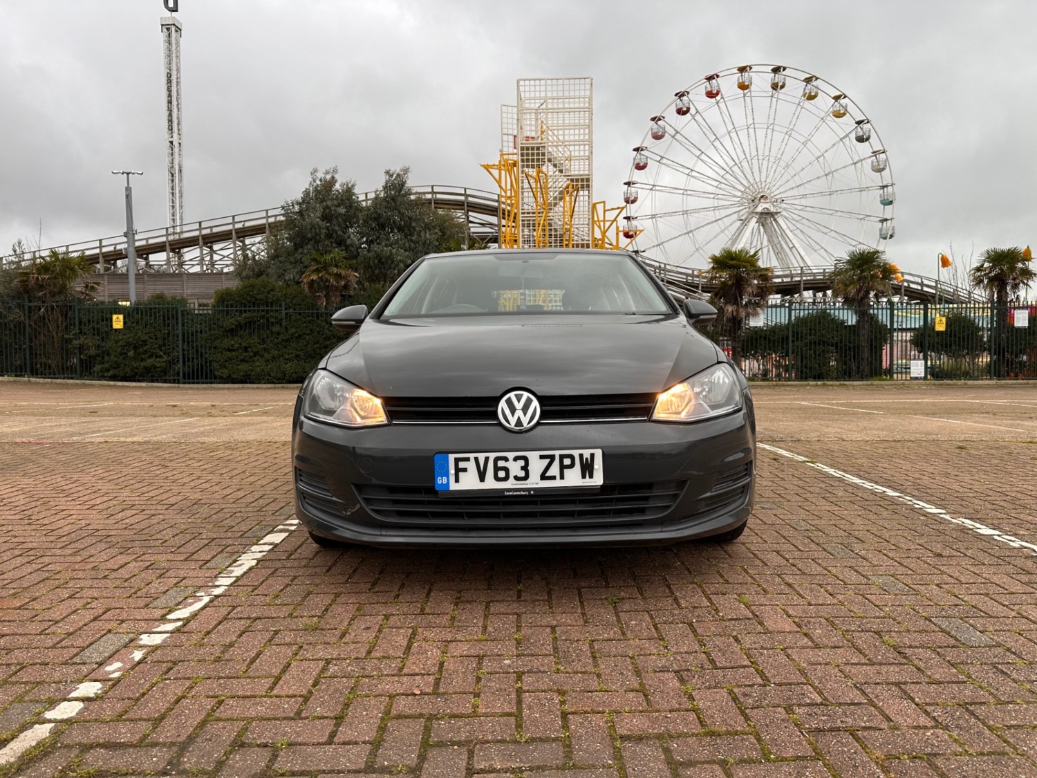 Volkswagen Golf Listing Image