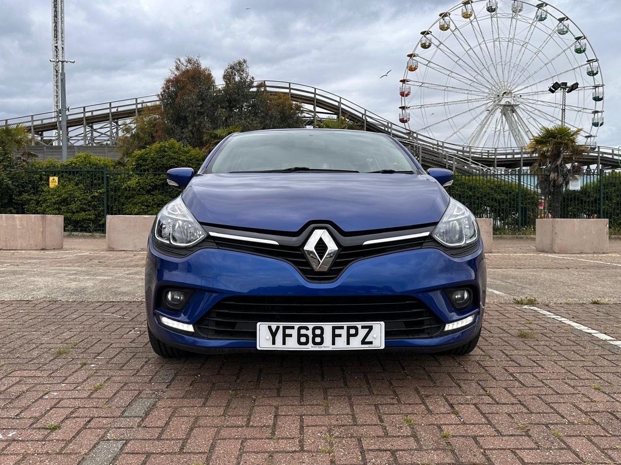 Renault Clio Listing Image