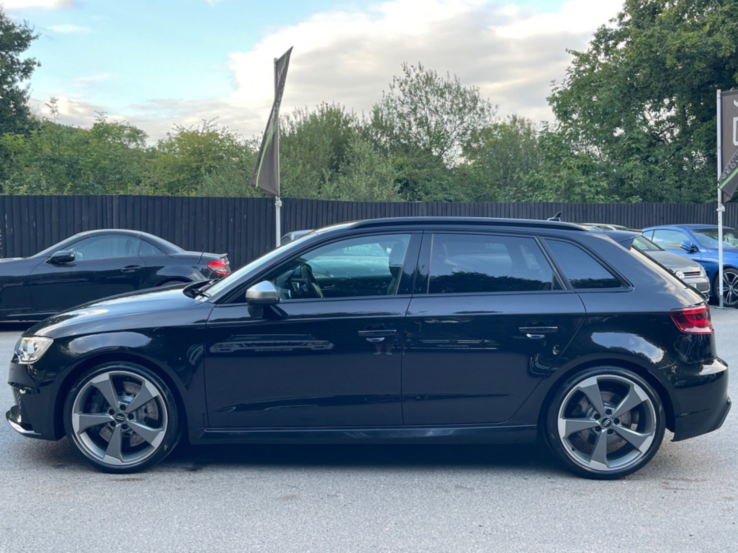 Audi RS3 Listing Image