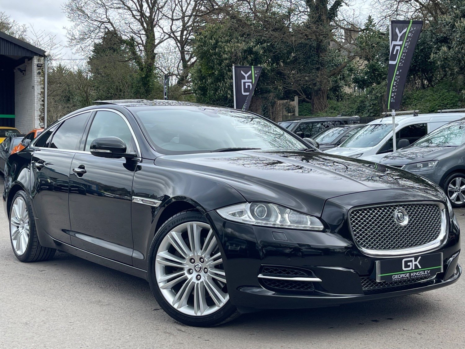 Jaguar XJ Listing Image