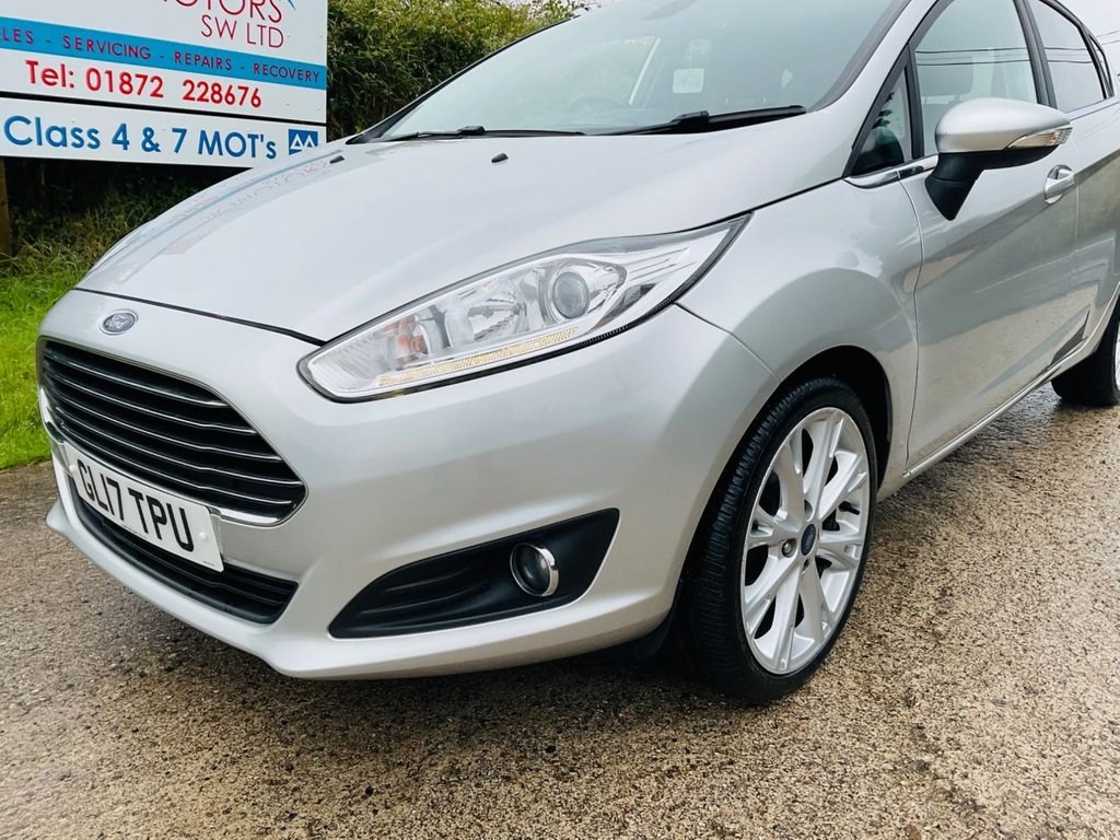 Ford Fiesta Listing Image