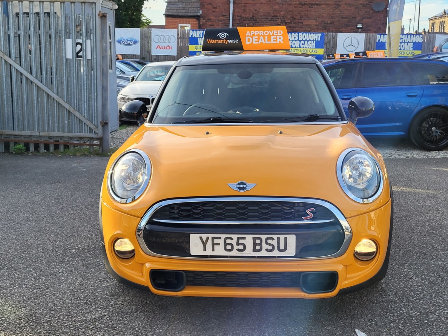 MINI Hatch Listing Image