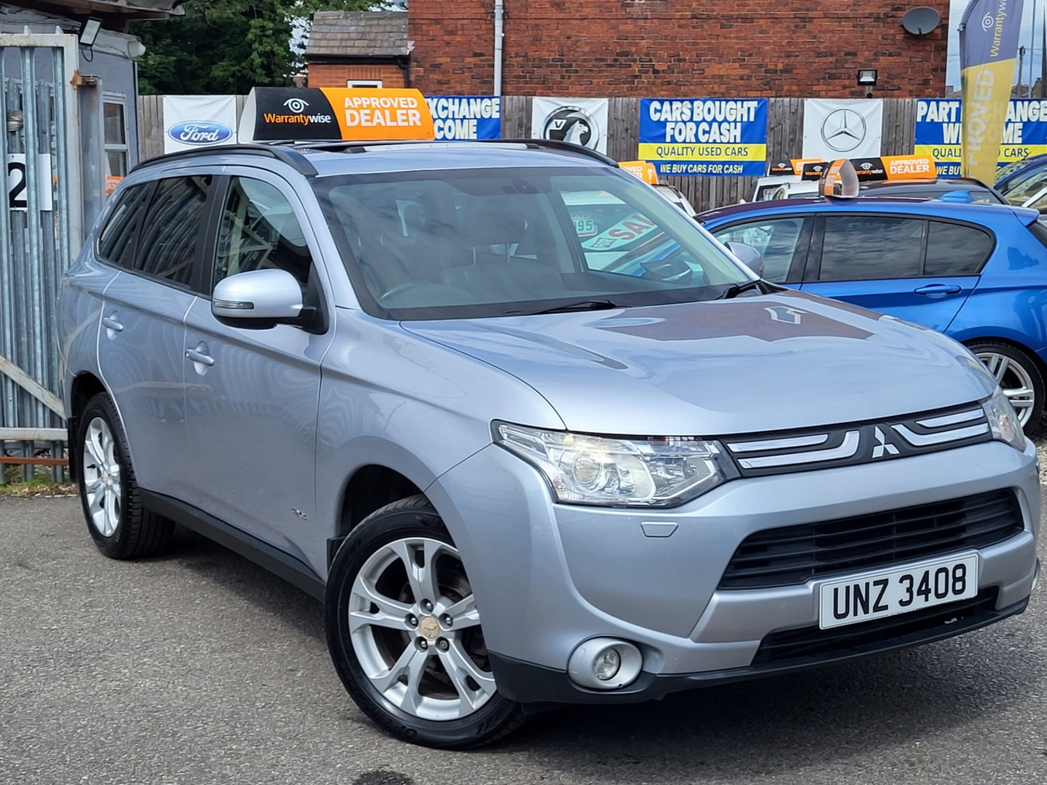 Mitsubishi Outlander Listing Image