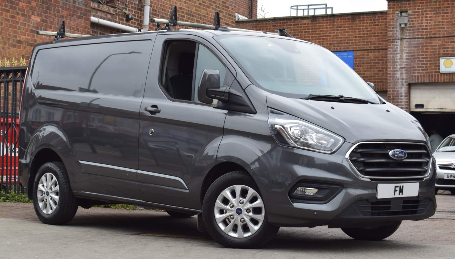 Ford Transit Custom Listing Image