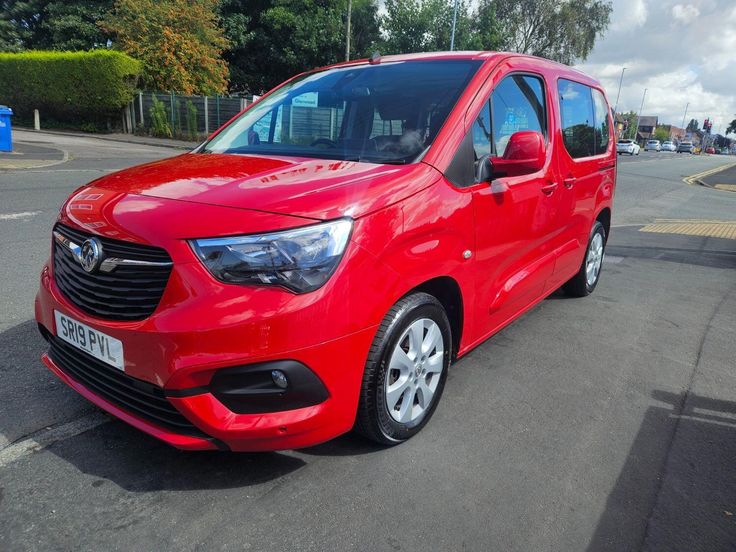 Vauxhall Combo Listing Image