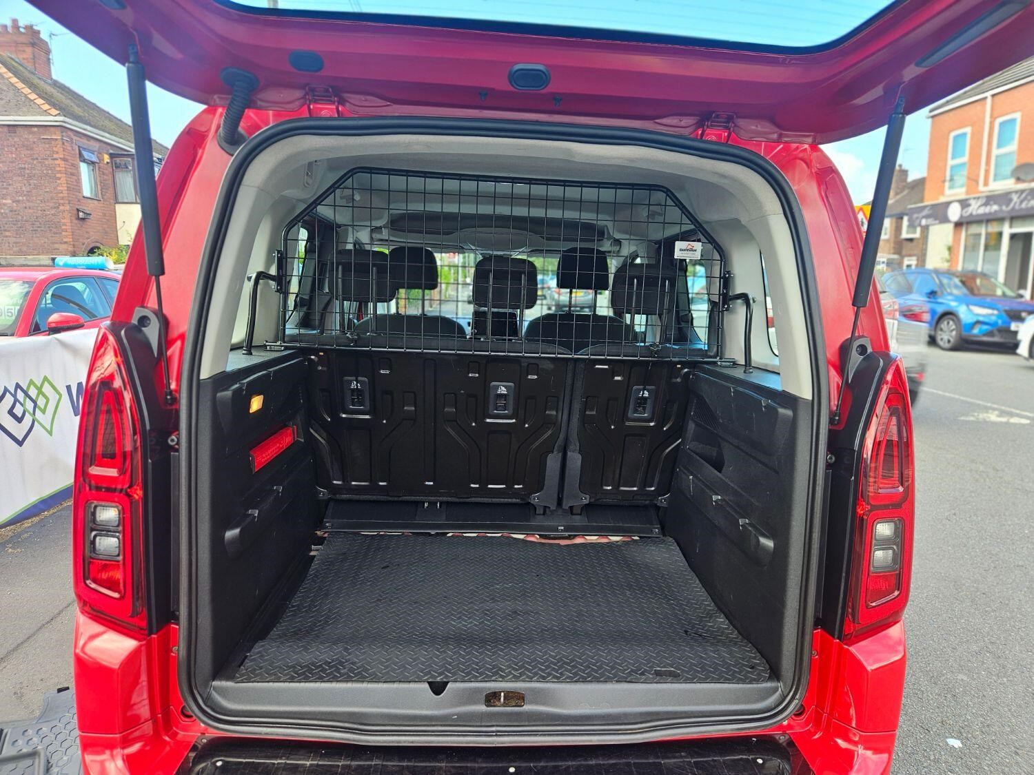 Vauxhall Combo Listing Image