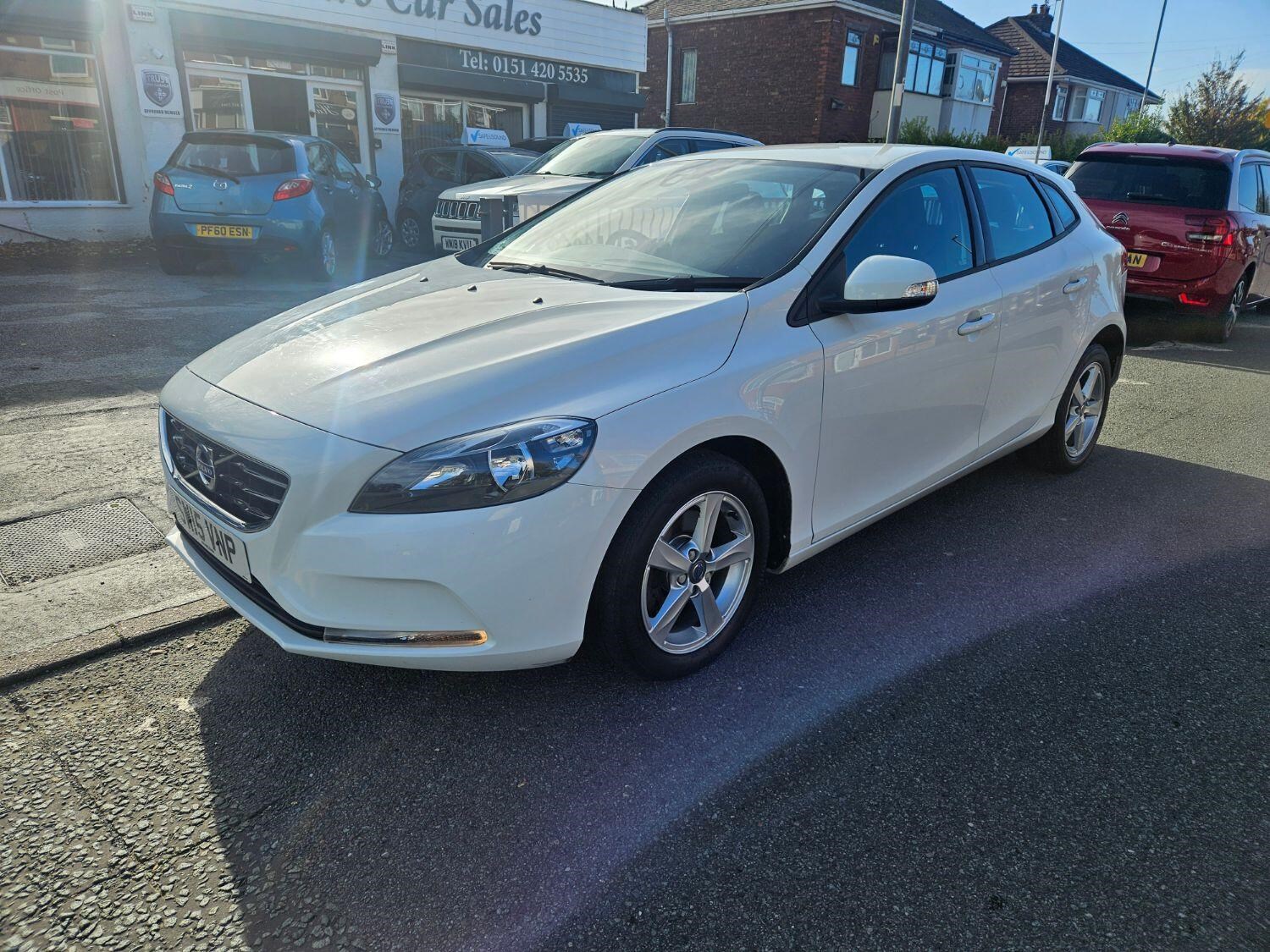 Volvo V40 Listing Image