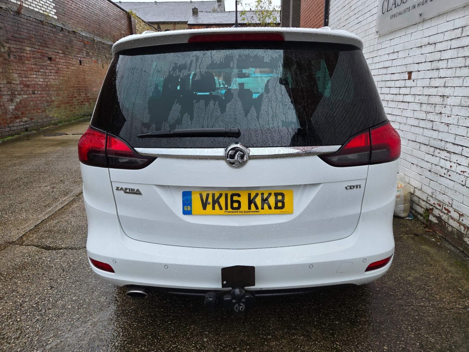 Vauxhall Zafira Tourer Listing Image