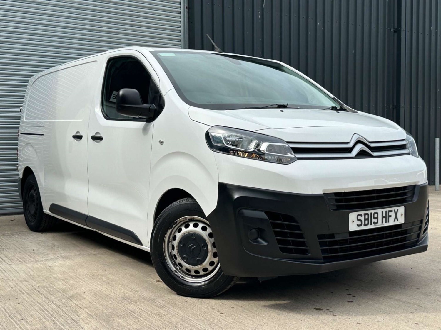 Citroen Dispatch Listing Image