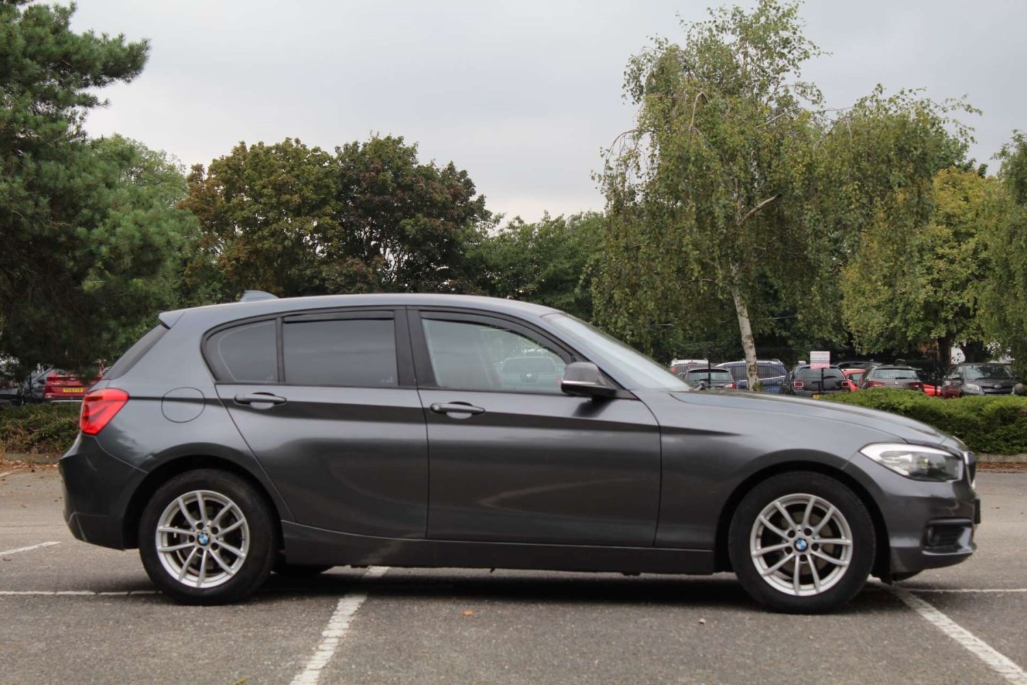 BMW 1 Series Listing Image