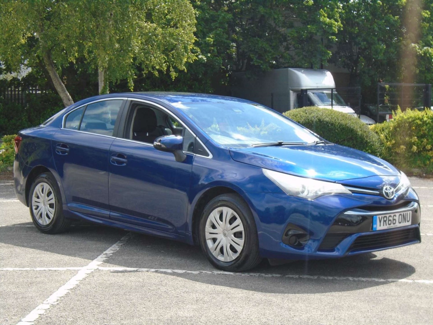 Toyota Avensis Listing Image