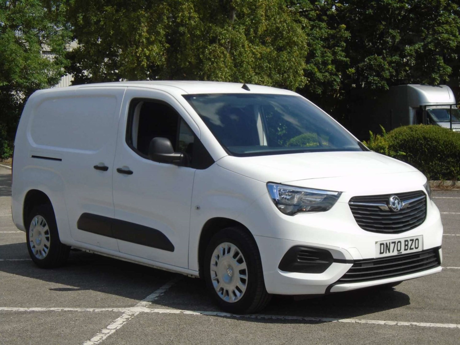 Vauxhall Combo Listing Image