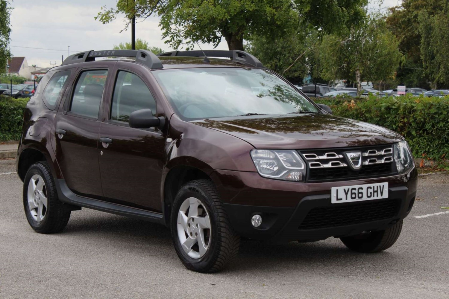 Dacia Duster Listing Image