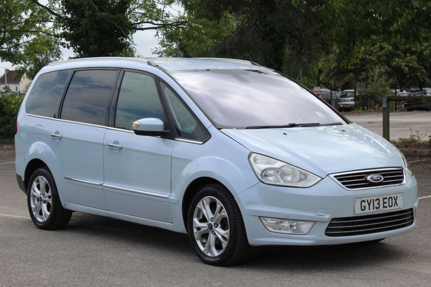 Ford Galaxy Listing Image