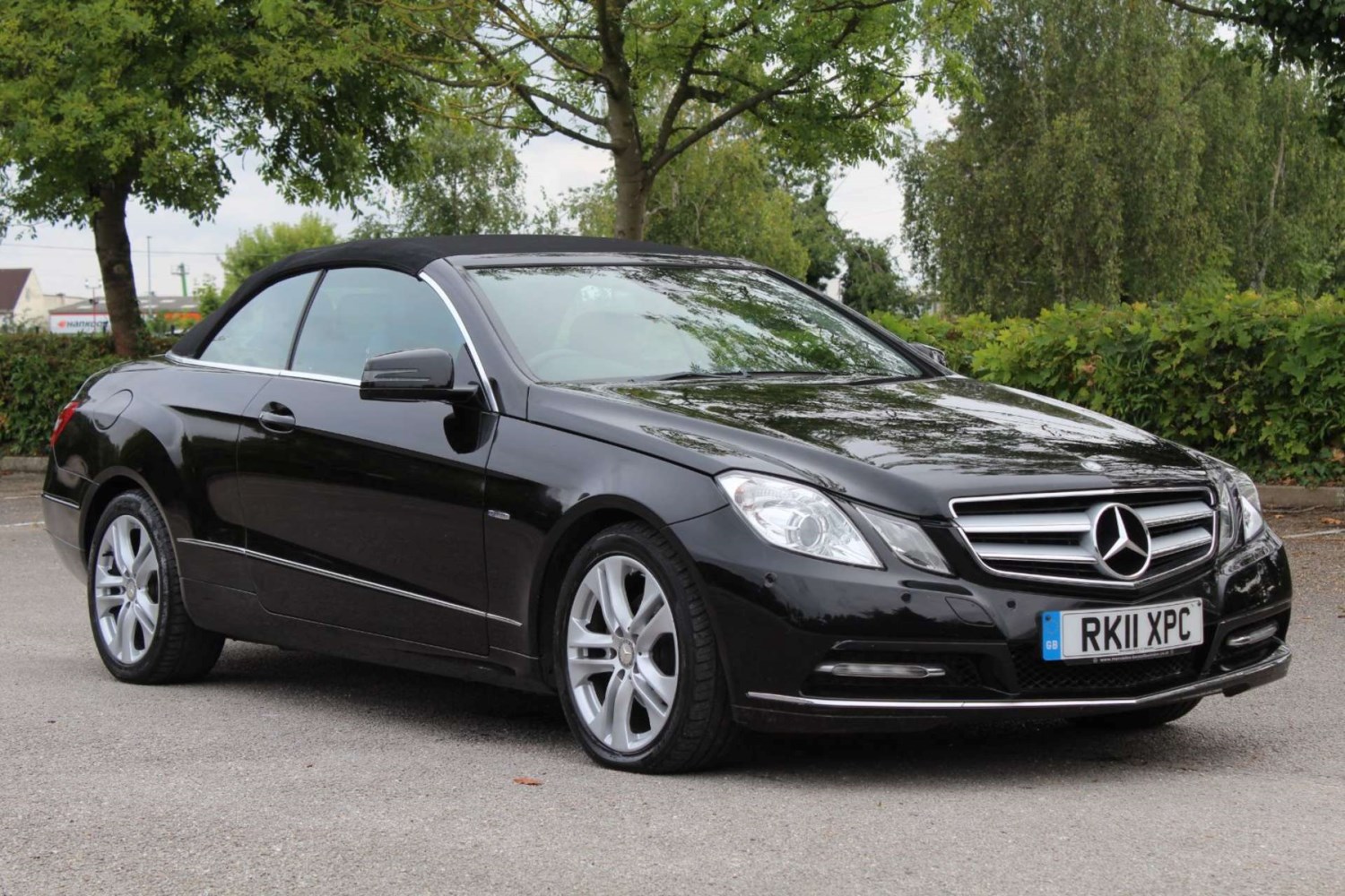 Mercedes-Benz E-Class Listing Image